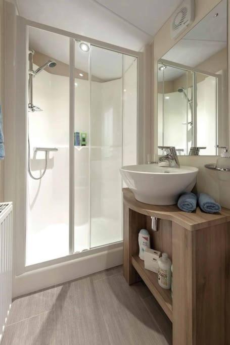 Lagooncombe Modern And Cosy Holiday Home Haverigg Dış mekan fotoğraf